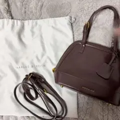 CHARLES & KEITH ブラウンハンドバッグ