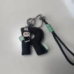 正規品　ラブブ　イニシャルチャーム　R