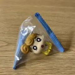 クレヨンしんちゃん　プチっとすわりマス　ミニフィギュア　ひまわり