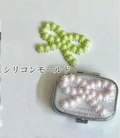 ☆新品登場☆リボン型シリコンモールド　レンジ　デコレーション　キーホルダー　装飾