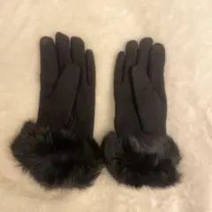 【新品未使用】スマホ対応　黒のウール手袋（フェイクファー付き）