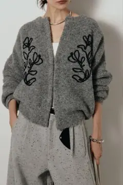 ESICA テープ刺繍ニットカーディガン/グレー