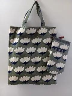 ハンドメイド 花柄ペタンコトートバッグとメガネ入れのセット 値下げしました。