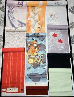 正絹、付下、小紋、色無地、男物、ウールその他反物まとめ売りのサムネイル