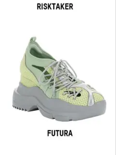 YELLO FUTURA MID HEEL SNEAKERS - メルカリ