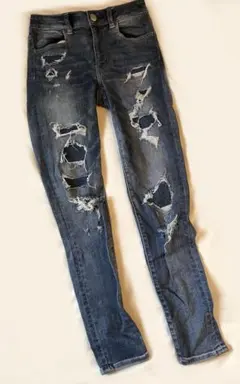 アメリカンイーグル　ダメージジーンズ