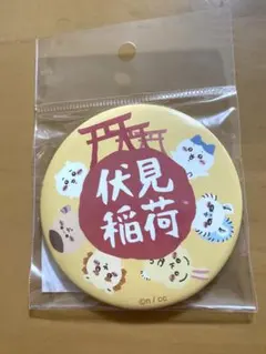 ちいかわもぐもぐ本舗　大きめ缶バッジ　鳥居