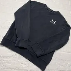 UNDER ARMOUR 黒トレーナー　150cm