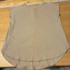 Tip Top ベージュ ブラウン　ノースリーブ トップス