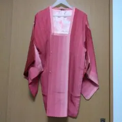 ピンク系美しいグラデーションストライプ道行コート