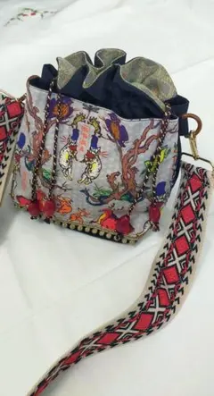 ★最終値下げ★ショルダーバッグ　猫猫偽画　和風　巾着