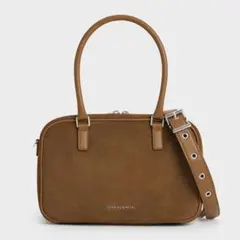 【お値下げ】CHARLES & KEITH シアンナ ボウリングバッグのサムネイル