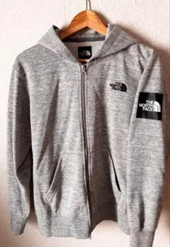 THE NORTH FACE グレー パーカーM　美品。