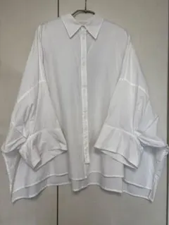 バーバリー 変形ケープ ラッフルトリムシャツ 白 42 美品 メンズ可 