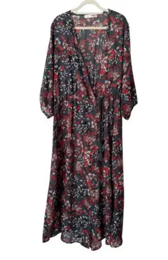 ダークグリーンの花柄チュニック