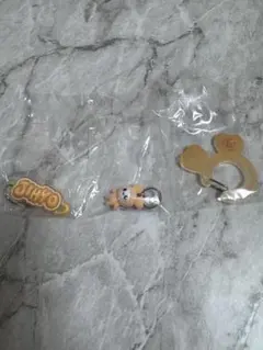 TWICE LOVELYS アクリルカラビナ