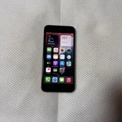 ⭐︎SIMフリー iPhoneSE3 64GB スターライト バッテリー100%