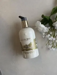 MOLTON BROWN フェスティブヴィンテージボディローション300mlのサムネイル