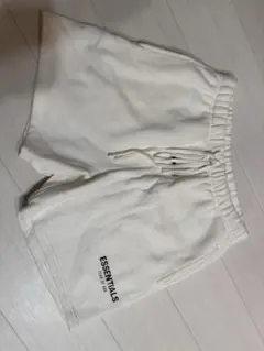 essentials ショートパンツのサムネイル
