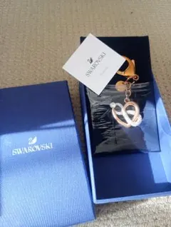 Swarovski ローズゴールド ハートチャーム