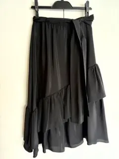 絹100%HANAE MORI PARIS ティアードスカート ブラック Mのサムネイル