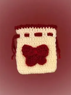 ハンドメイド 編み物 巾着ポーチ 赤リボン ミニポーチ 小物入れ