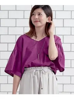 かなり美品！ル・クールブラン　ピンク系　オシャレ上品ブラウスのサムネイル