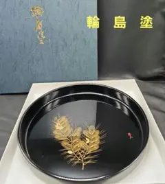 ①輪島塗　塗師 精斎 沈金師 満斎　草花刻菓子皿五客　美品　共箱　送料込 風雅】現代輪島塗蒔絵師『桜井一良』作 蒔絵 草花絵変茶托五客