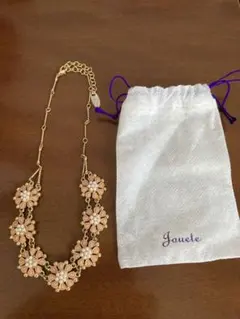 ジュエッテ　ネックレスのサムネイル