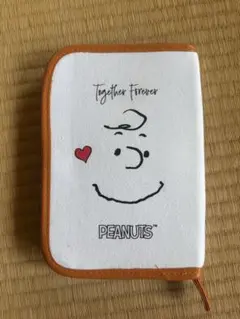 【美品】PEANUTS スヌーピー マルチケース