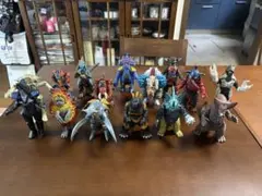 ウルトラマン　仮面ライダー　怪獣　ゴジラ　ソフビフィギュア　35体セット ウルトラマン 怪獣シリーズ 8点セット 新品 未使用 ゴジラ フィギュア