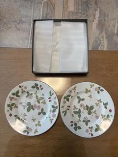 WEDGWOOD ストロベリー模様 皿 2枚セット15cm