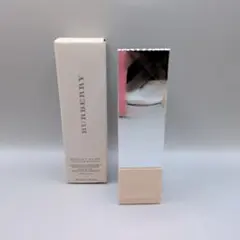 【新品未使用】BURBERRY バーバリー ブライトグロウ ファンデーションのサムネイル