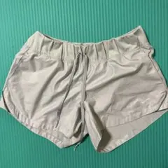 NIKE ショートパンツ　レディースs ドライフィット