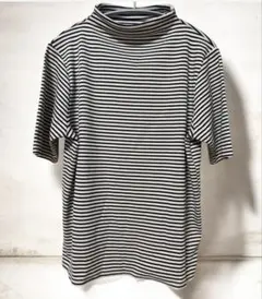 黒白ストライプ ハイネック 半袖Tシャツ