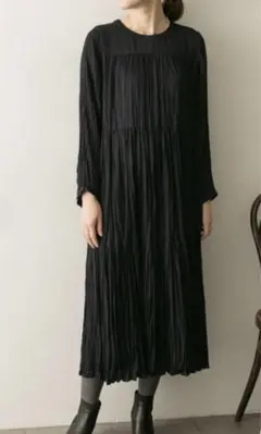 ランダムプリーツ　ワンピース