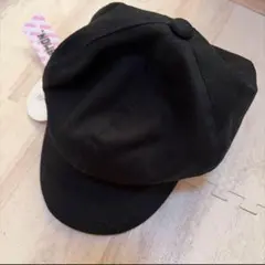 新品未使用タグ付⭐︎おんなのこ　ハート金具と刺繍の黒キャップ　PIAMON♡帽子のサムネイル