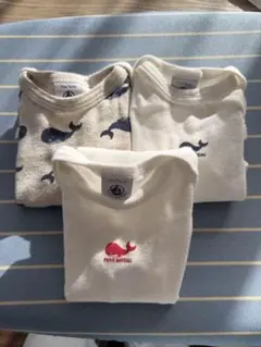 【 PETIT BATEAU 】3枚セット！クジラ柄ロンパース 12m