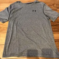 UNDER ARMOUR グレー トレーニングTシャツ