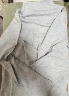 グレー タートルネック スウェット トップス