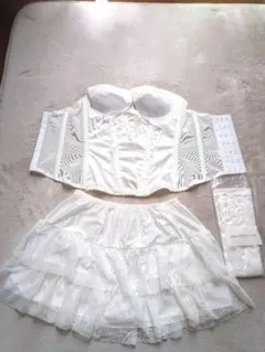 ブライダルサロンACQUA GRAZIEコルセットセット