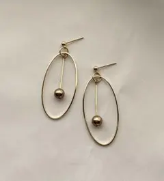 (294)ハンドメイドアクセサリー　ゴールドピアス