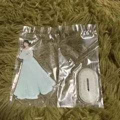 fruits zipper 一番くじ　D賞　アクリルスタンド　櫻井優衣