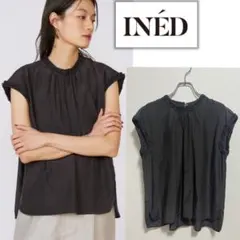 【早い者勝ち】 INED タックフリルブラウス　ピコミシンのサムネイル