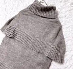 スピックスパン　グレー タートルネック 半袖ニット