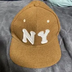 NYロゴ刺繍 ブラウンベースボールキャップ