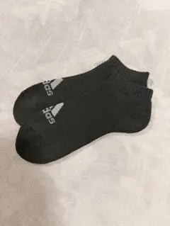 adidas 靴下のサムネイル
