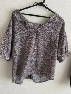 小花柄 半袖ブラウス バックレースアップのサムネイル