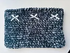 リボン付き黒白編み込みポーチ