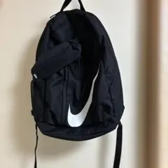 NIKE ブラジリアブラック リュック ポーチ付き